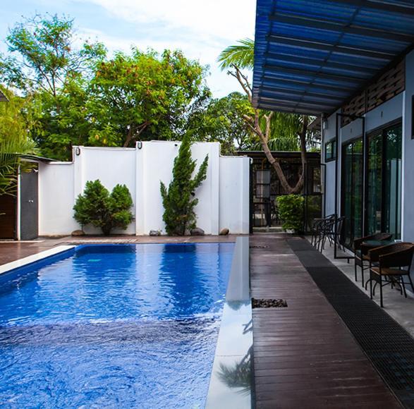 Pamoni Hotel Bãi biển Chaweng Ngoại thất bức ảnh